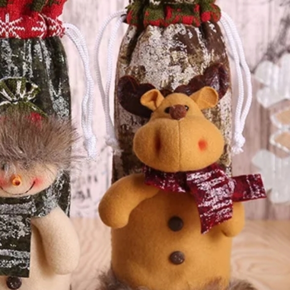 🌲JUST IN!🌲Elk Luxury Christmas Bottle Bag - Picture 2 of 6